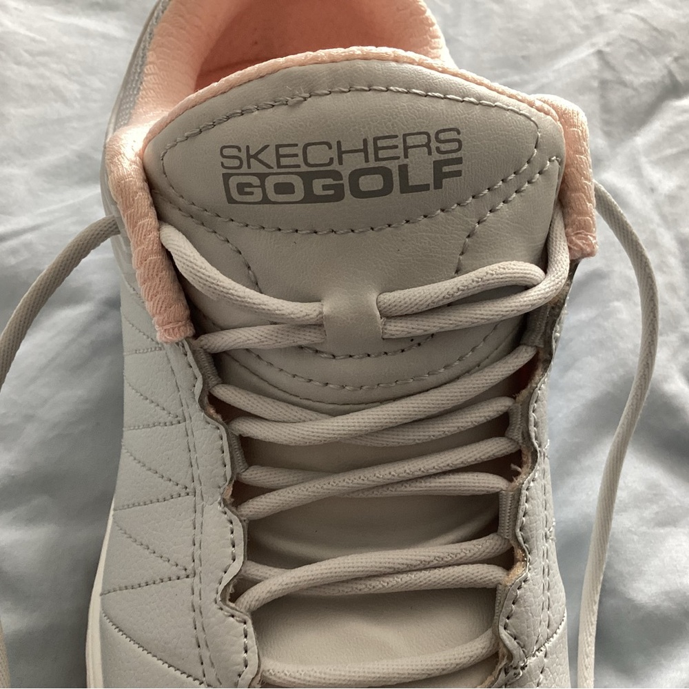 Skechers Women’s Grey and Pink Go Golf Shoes